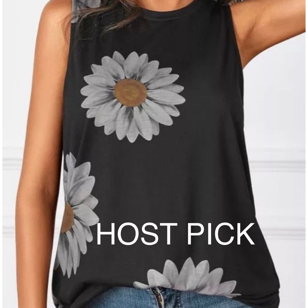 NWT Floral Casual Sleeveless Top
